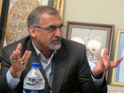 بانک ملت به زور کارتن سازی مشهد را تعطیل و 500 کارگرش را بیکار کرد/ همین امروز نظام بانکی با ما همراهی کند، تولید را آغاز می‌کنیم