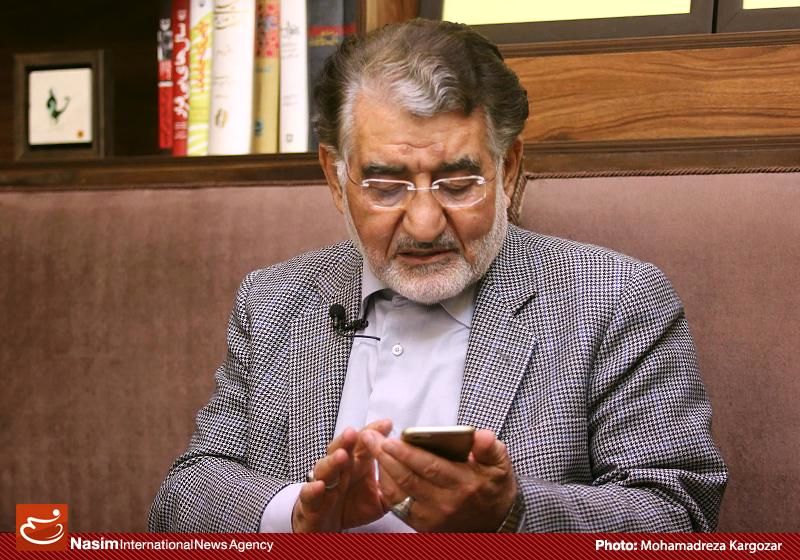 کمپین نخریدن به امید کم شدن تقاضا درباره همه کالاها شدنی نیست/ نقدینگی هزار و 500 میلیاردتومانی مسبب اصلی اتفاقات اخیر در اقتصاد است/ بورس دیروز بادکنکی بالا رفت، بترکد عده‌ای بیچاره می‌شوند