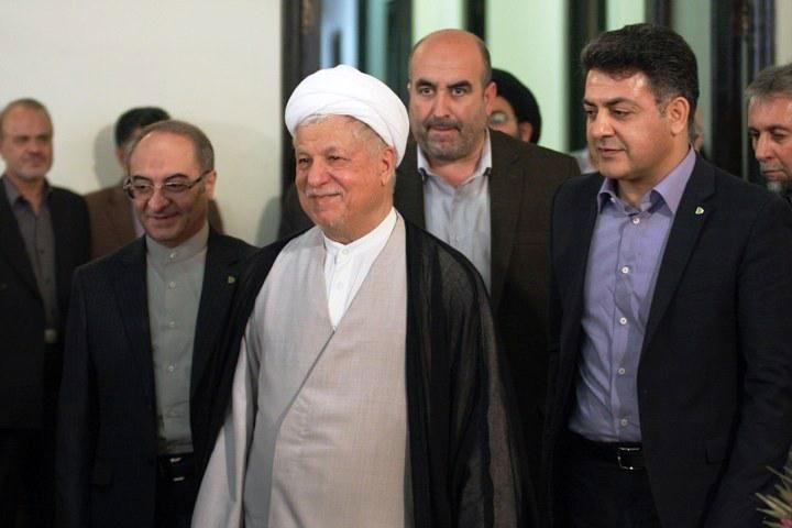 مدیرعامل مستعفی فروشگاه‌های زنجیره‌ای رفاه: به دلیل گرفتن پست دولتی، از فروشگاه رفاه نرفتم