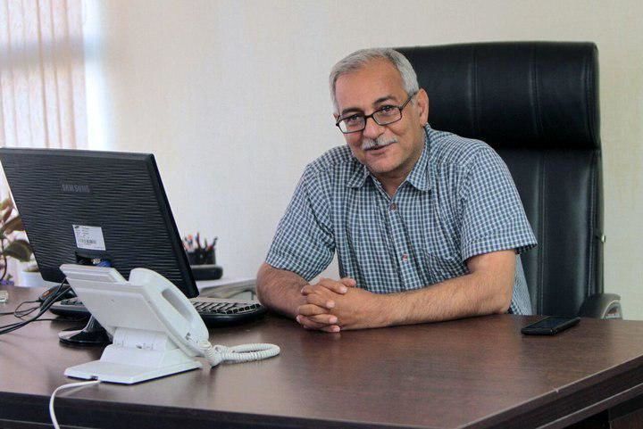 دولت روحانی به آموزههای علم اقتصاد بیاعتنایی میکند/ تحلیل دولت در مورد ذخایر ارزی غلط بود و به کشور شوک ارزی وارد کرد