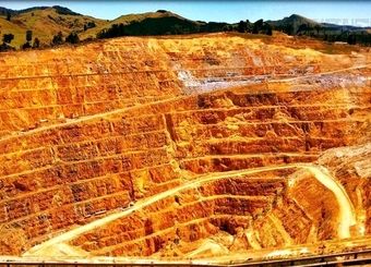 گواهی کشف بزرگترین معدن طلای ایران صادر شد