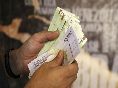 زمان واریز عیدی سال ۹۹ / کارگران و بازنشستگان چقدر عیدی می‌گیرند؟