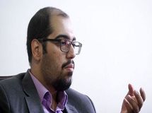 در حال بزرگ‌نمایی رانت دلار ۴۲۰۰ تومانی هستند