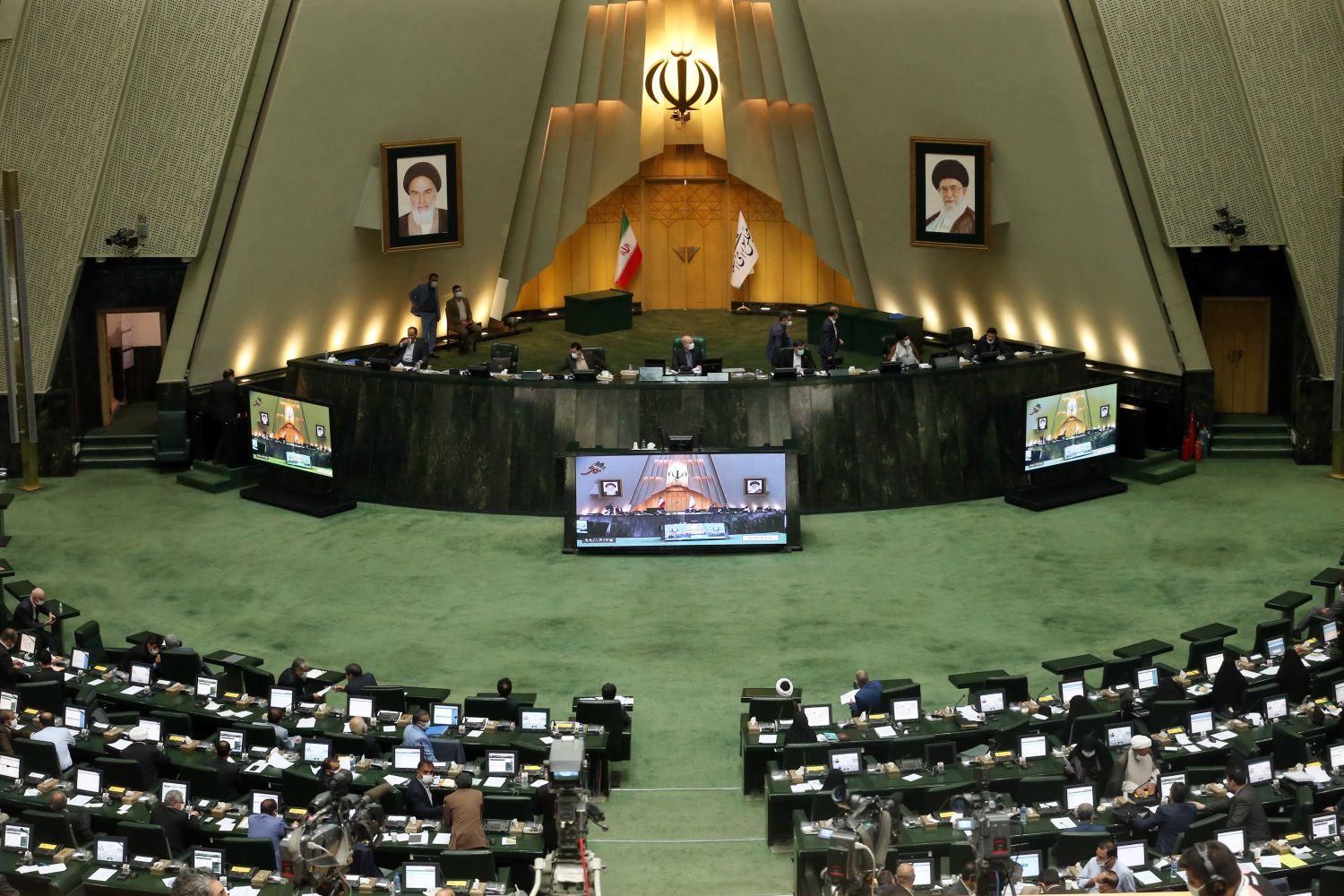 با تصویب بودجه سه دوازدهمی تکلیف «حقوق» چه میشود؟