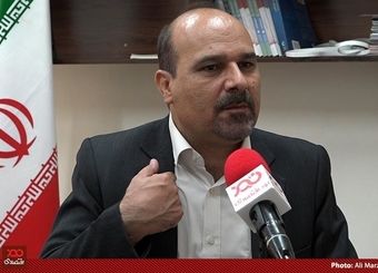 دخالت‌های دولت در تعیین دستمزد کارگران غیر قانونی است