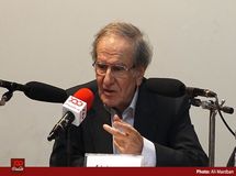 این مجلس چه تصمیم بزرگی گرفته که اسمش را مجلس انقلابی گذاشتید؟