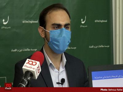 واعظی و روحانی با جملاتشان اقتصاد کشور را شرطی می‌کنند