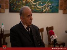۲۵ درصد هزینه اتاق صرف حقوق کارمندانش می‌شود (۳)