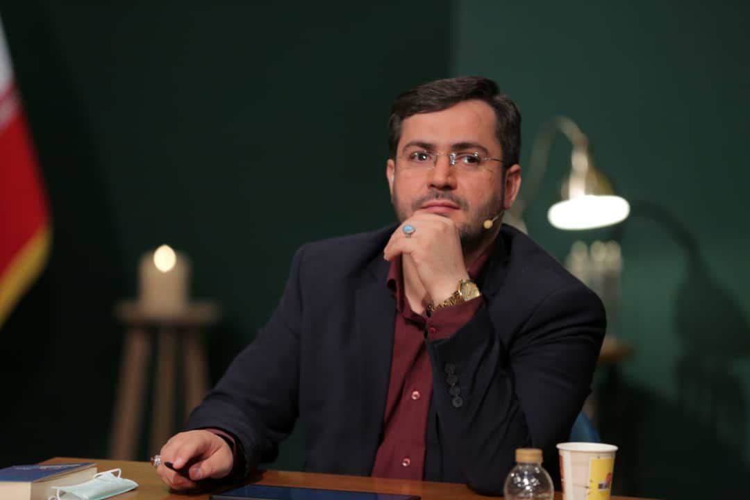 دولت باید بر اساس نیازهایش از تولیدات بخش خصوصی حمایت کند/ مشکل امروز کشور ساخت ایران مال است یا تولید؟
