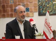 آقای آخوندی، دولت شما که مدعی نجات کشور از قطحی است، از تنظیم بازار شب عید امسال عاجز بود