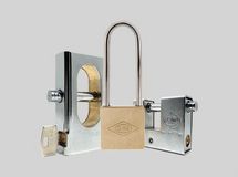  واردات ۹۹۳ تن قفل آویز ساختمانی در سال ۹۹