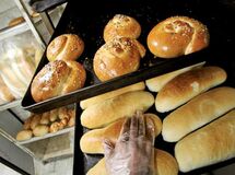 نانوایان فانتزی اجازه افزایش نرخ ندارند
