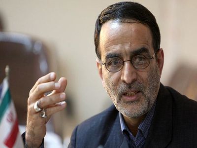 وضعیت بازار سیمان و فولاد اسفناک است