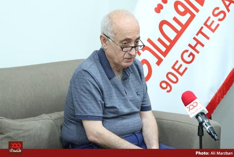 گفتگو با دکتر ابوالقاسم حکیمی پور، اقتصاددان و فارغ‌التحصیل توسعه از دانشگاه کالیفرنیا 