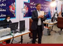 عبدالناصر همتی بانک مرکزی را به کارخانه چاپ پول برای جبران کسری بودجه دولت تبدیل کرد!
