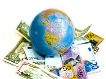 افت ۱۱ درصدی سرمایه گذاری مستقیم خارجی در ایران
