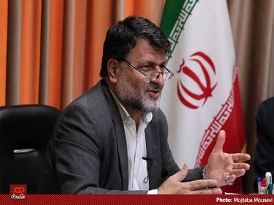 کشاورزان به هیچ وجه امکان ارتباط با معاون بازرگانی وزیر کشاورزی را ندارند!