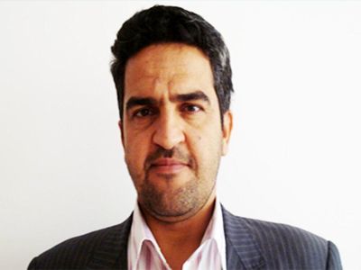 به فکر لغو تحریم‌ها نباشیم، مهار رشد نقدینگی بازار ارز را آرام می‌کند