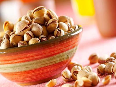 رکوردشکنی صادرات پسته در سال ۹۹ و ۱۴۰۰ به دلیل افت شدید قدرت خرید مردم!