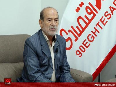 زنگنه بابت خسارت ۶۰۰ میلیون دلاری که به ایران زد، باید محاکمه شود