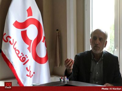 نمی‌توان قیمت ارز را تنها در داخل بانک مرکزی مدیریت کرد!