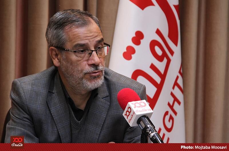 دلار  ۴۲۰۰ تومانی پرهزینه است، ادامه ندهید
