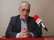 در ایران یک صنعت مونتاژ است و طبیعی است که از نظر اقتصادی تضاد منافع وجود داشته باشد