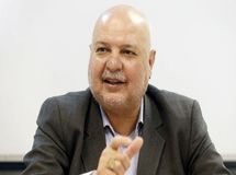 برای سال آینده، مثل امسال اجازه دادیم نیروهای مسلح نفت بفروشند و هزینه‌های خودشان را دربیاورند