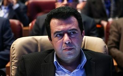 آقای صالح آبادی! یادتان رفت پیمان قربانی را عوض کنید!