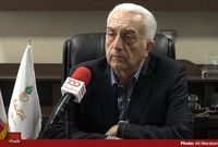  در زمینه آرد برخی افراد پای سفره فساد نشسته‌اند و از این اختلاف قیمت سود می‌برند