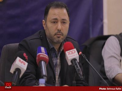 کسانی که برای دولت تصمیم می‌گیرند شناخت دقیقی از اوضاع جامعه ندارند