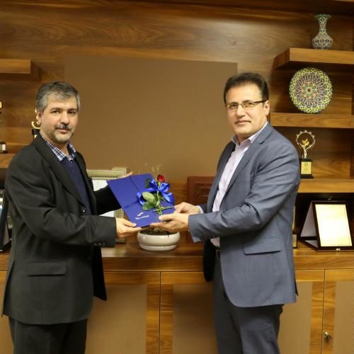 پرداخت خسارت آتشسوزی سیمان هگمتان توسط بیمه سینا