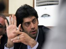 نماینده نزدیک به لاریجانی چگونه از فاطمی امین حکم گرفت؟