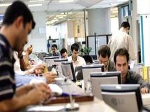 حداقل حقوق کارمندان ۵ میلیون و ۶۰۰ هزار تومان تعیین شد
