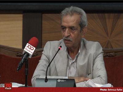  شب عید است، بزن و بکوب در اتاق بازرگانی را تمام کنید