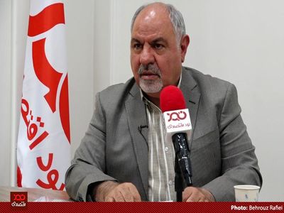 با ۱۰۲۱ میلیارد تومان بودجه اتاق نمی‌شد، اقتصاد شهرهای جنگ زده مثل خرمشهر را نجات داد/ مدل اقتصاد کشور باید از اتاق بازرگانی خارج می‌شد