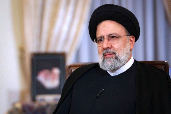 ۳دهک اول نفری ۴۰۰هزارتومان و سایر دهکها ۳۰۰هزارتومان کمک معیشتی میگیرند/نان، دارو و بنزین گران نمیشود