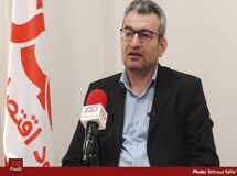 عدم برنامه‌ریزی برای حل مشکلات بنادر، سال‌هاست ما را مجبور به پرداخت هزینه اضافی به کشتی‌های خارجی در نوبت تخلیه کرده و بر تورم کالاها افزوده است 