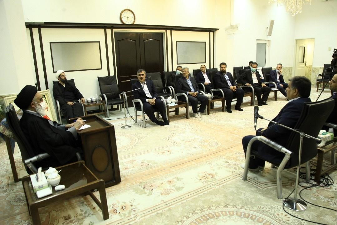 مدیر عامل بانک ملی ایران با آیات عظام و مراجع تقلید دیدار و گفت و گو کرد