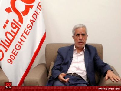 خاندوزی و رستم قاسمی به جای اظهارنظر درباره تمدید و یا عدم تمدید قرارداد اجاره، بر روی ساخت مسکن تمرکز کنند تا زودتر جواب بگیرند