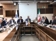 تبیین خدمات صندوق ضمانت صادرات در حمایت از توسعه صادرات غیرنفتی در نشست با فعالان اقتصادی ایران در حوزه عمان