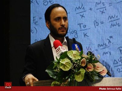انصافا تاب آوری اقتصاد ما خوب بوده است و توانسته‌ایم جلوی بسیاری از تکانه‌ها و ضربه‌ها را بگیریم