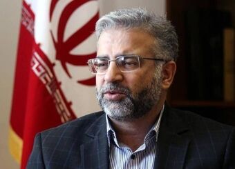 فیلم/سرپرست وزارت کار برای چندمین بار از مقابل دوربین خبرنگاران گریخت