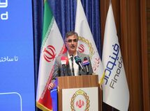 دکتر فرزین: نظام بانکی، جدا از نظام اقتصادی کشور نیست