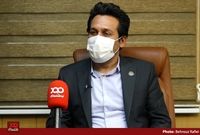 مدیران بازنشسته و دارای ارتباط آموزش و پرورش وارد حوزه روپوش مدارس شده‌اند و تولیدکنندگان را مزدی‌دوز خودشان کرده‌اند!