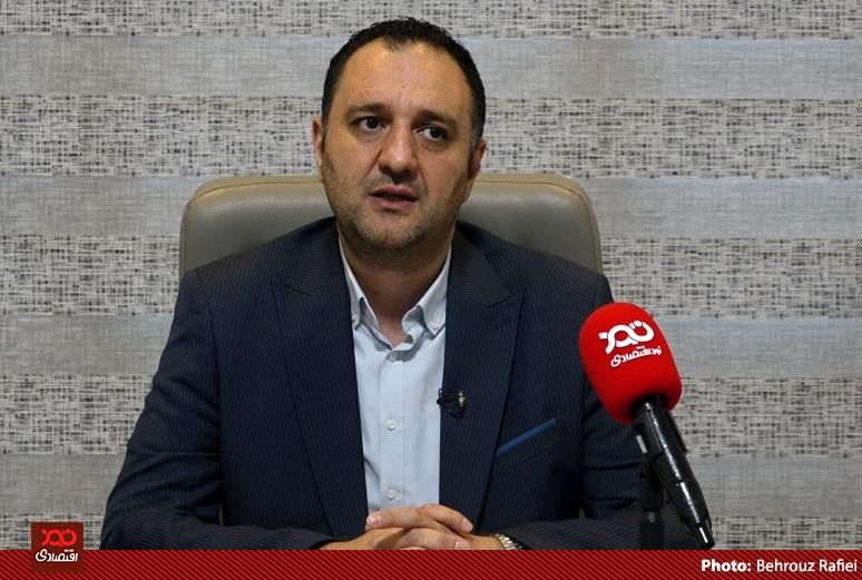 تولید کنندگان پوشاک با ۳۰ درصد ظرفیت خودشان فعالیت میکنند