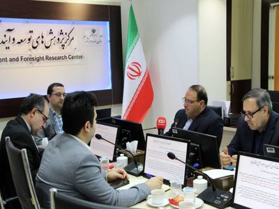 بزرگی دولت و نگاه بخشی نمایندگان مجلس دو عامل بازدارنده تدوین بودجه کارآمد است