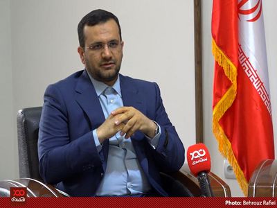در مجالس قبل نمایندگان برای بهبود اوضاع کشور با دولت همکاری می‌کردند ولی الان فقط در کار دولت دخالت می‌کنند!