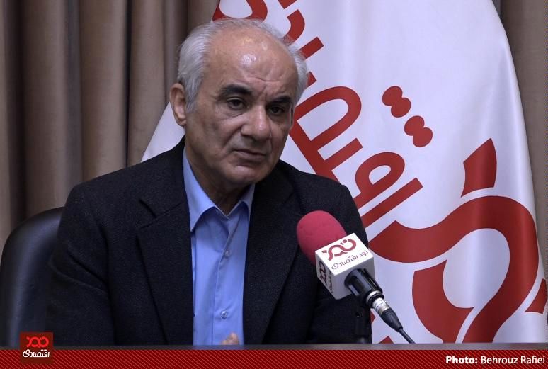 قیمت گذاری خودرو نقدینگی خودروسازان را کاهش میدهد