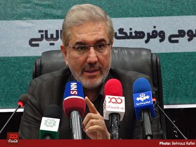 اگر پزشکی از شما خواست تا ویزتش را کارت به کارت بکنید، اطلاعات کارت را به ما بدهید